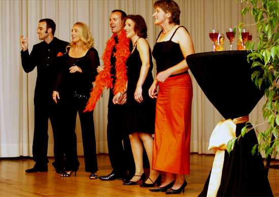 Die fünfköpfige A-Cappella-Gruppe "Vox Orange"