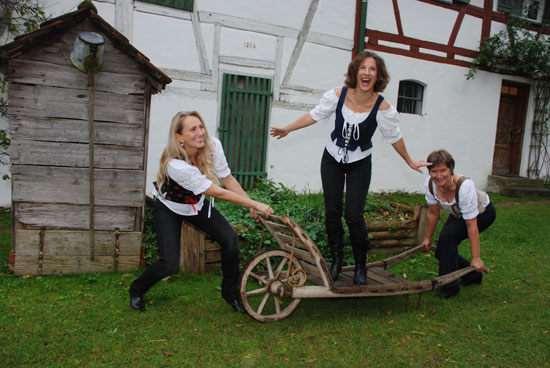 DreiXang...oder so! das sind Christiane Reismüller, Barbara Lutz und Michaela Klocke.